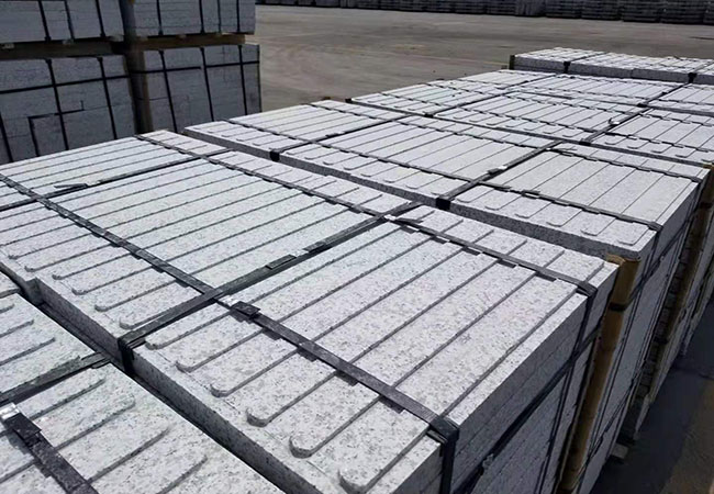 天然花岗岩石材室内地铺可以选择光面吗?(图2) 天然花岗岩石材室内地铺可以选择光面吗?(图2)