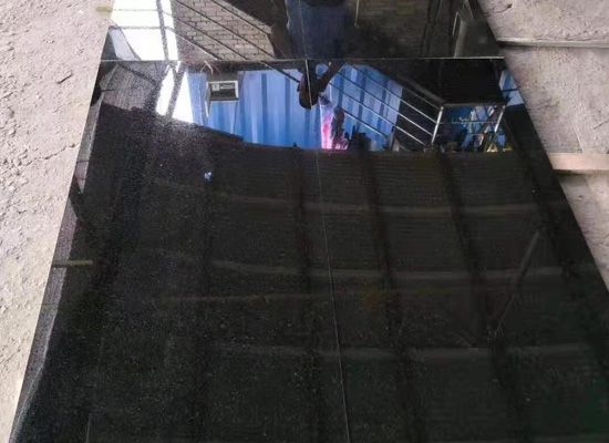 芝麻黑石材时间长了会变色吗(图2) 芝麻黑石材时间长了会变色吗(图2)